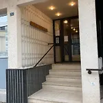 Charmant et hypercentral